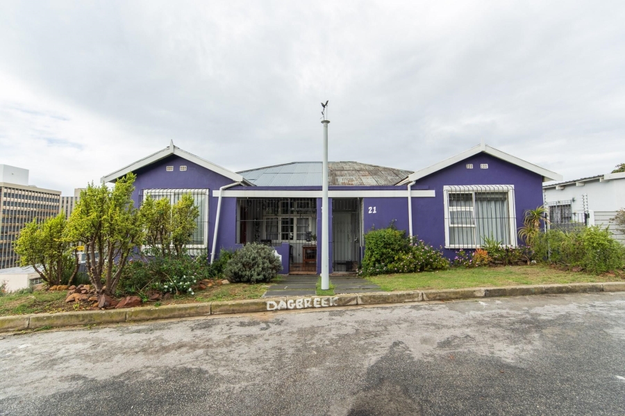 6 Bedroom Property for Sale in Richmond Hill Eastern Cape
